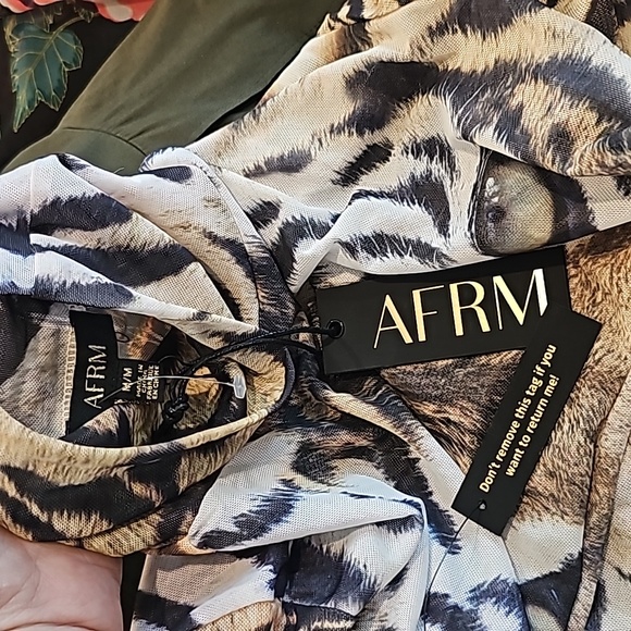 NWT AFRM Wild tiger top. - Picture 4 of 8